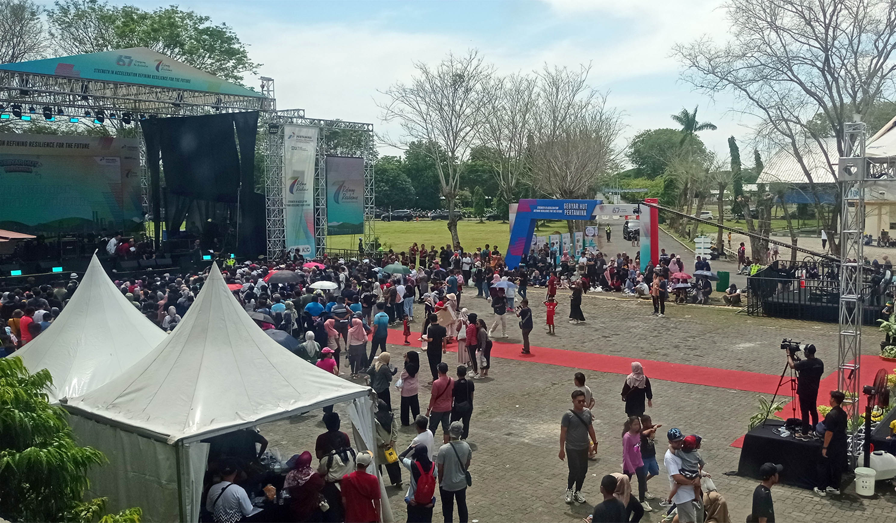 GATHERING